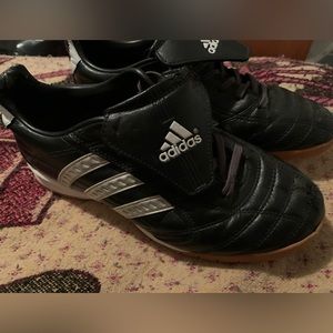 Adidas Mens Indoor Soccer Shoes